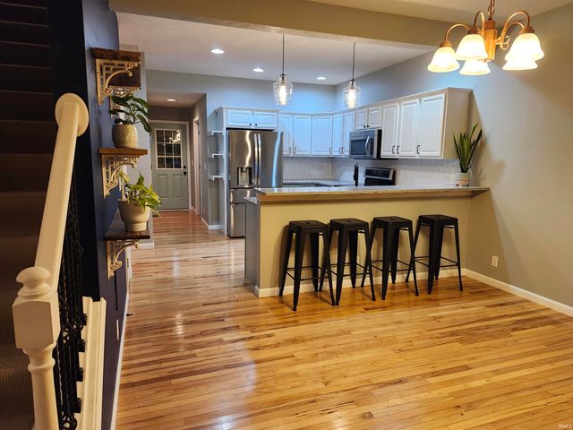 15430 SHAKESPEARE Drive, Evansville, IN 47725