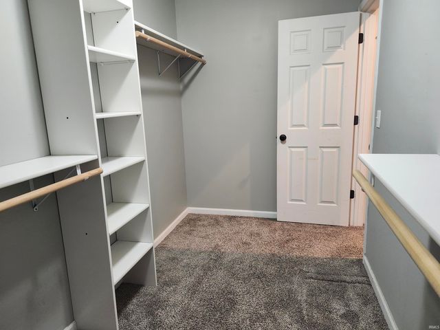 15430 SHAKESPEARE Drive, Evansville, IN 47725