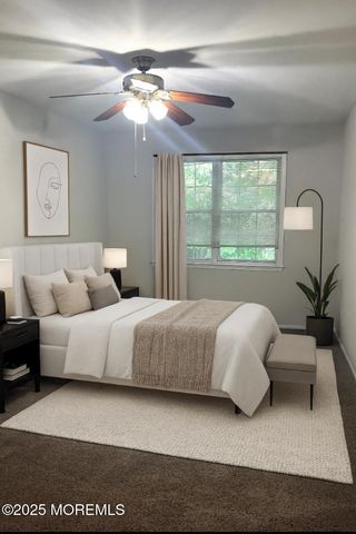 315 Wellington Place, Aberdeen, NJ 07747