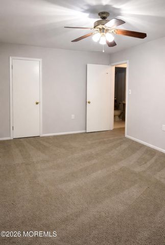 315 Wellington Place, Aberdeen, NJ 07747