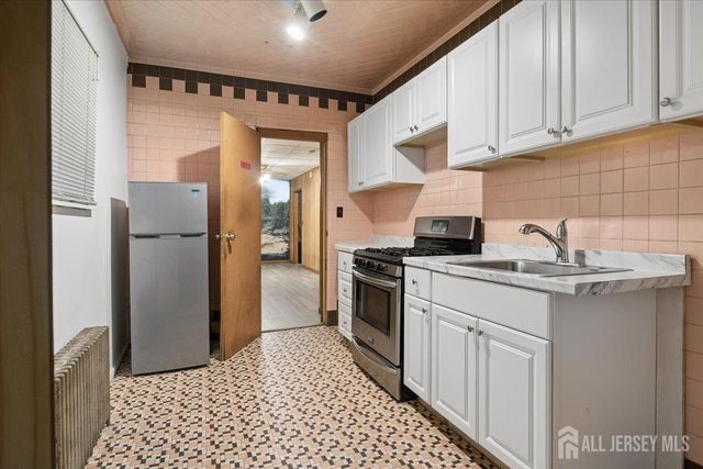 531 New Brunswick Avenue 1, Fords, NJ 08863