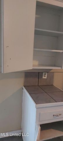 1925 Catalina Drive, Jackson, MS 39204