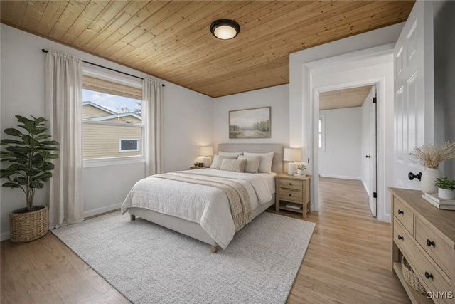 202 Briarhurst Ln, Camillus, NY 13031