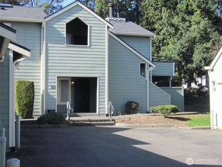 451 S 328th Street #E20, Federal Way, WA 98003