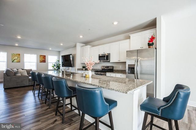 4165 BRODIE PL, White Plains, MD 20695