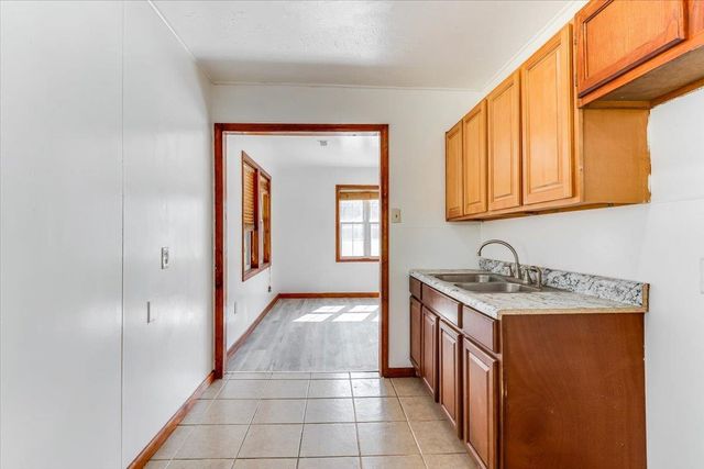 4455 S Hemlock, Wichita, KS 67216