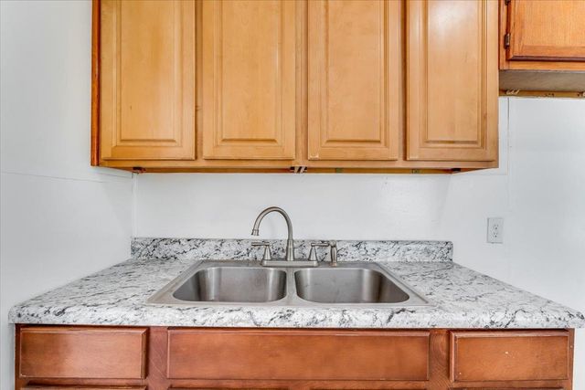 4455 S Hemlock, Wichita, KS 67216