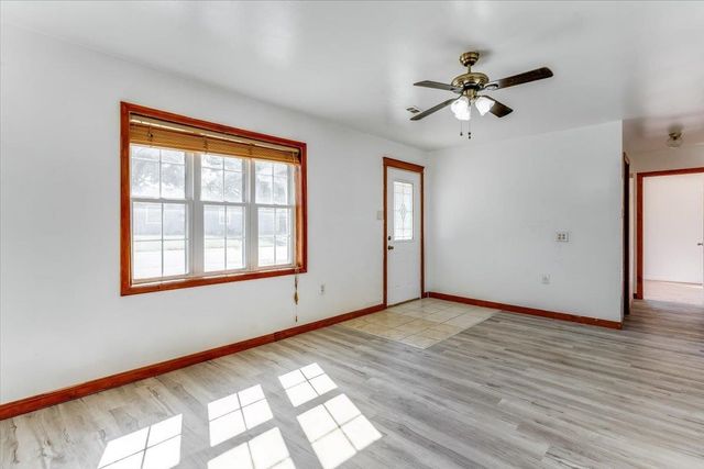 4455 S Hemlock, Wichita, KS 67216