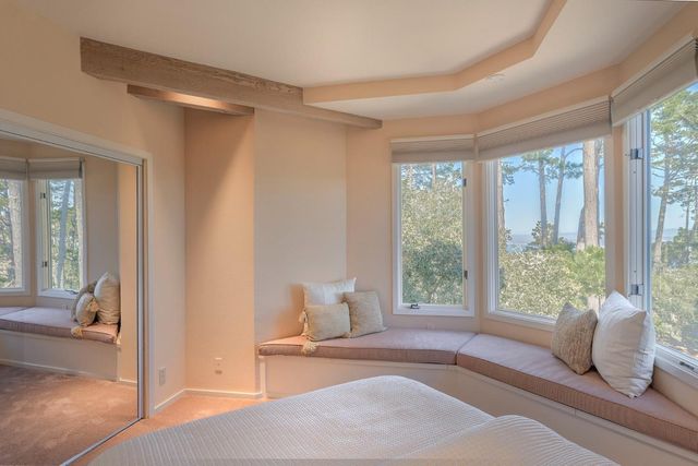 4 Sommerset Vale, Monterey, CA 93940