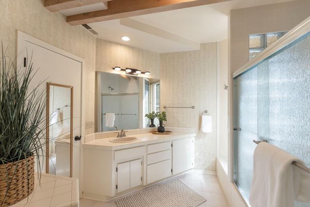 4 Sommerset Vale, Monterey, CA 93940