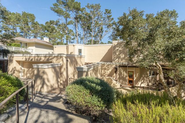 4 Sommerset Vale, Monterey, CA 93940