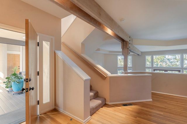 4 Sommerset Vale, Monterey, CA 93940