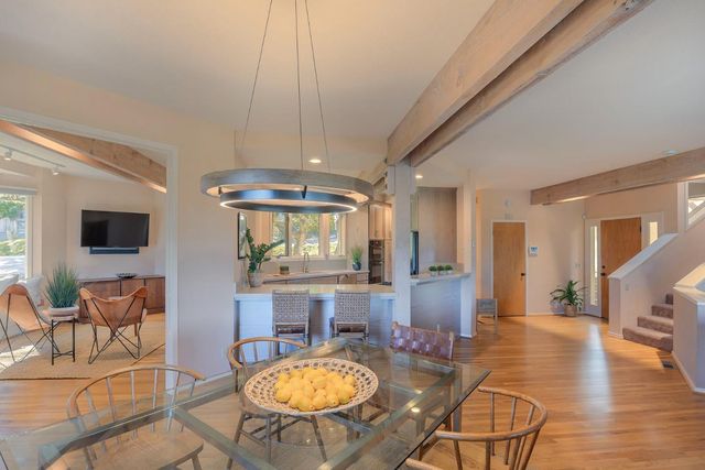 4 Sommerset Vale, Monterey, CA 93940