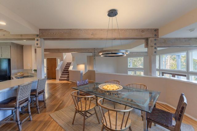 4 Sommerset Vale, Monterey, CA 93940