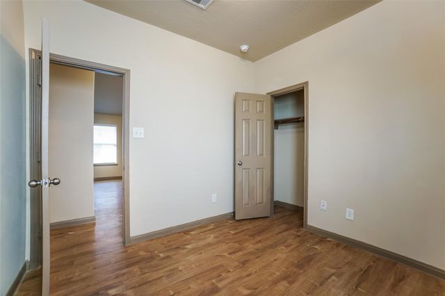 2450 Jonahs Way, Houston, TX 77073