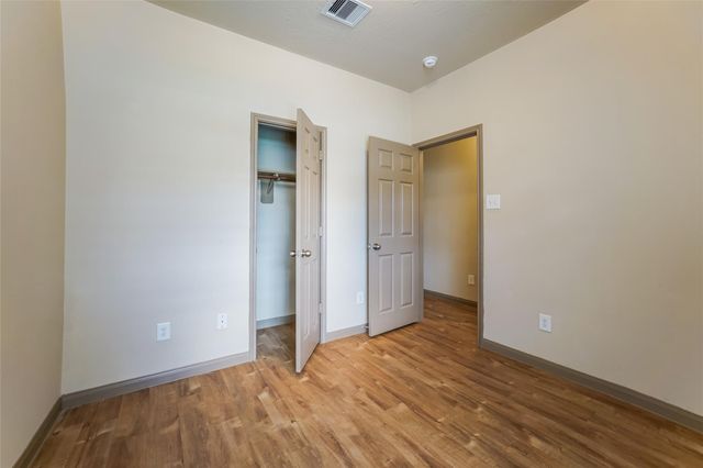 2450 Jonahs Way, Houston, TX 77073
