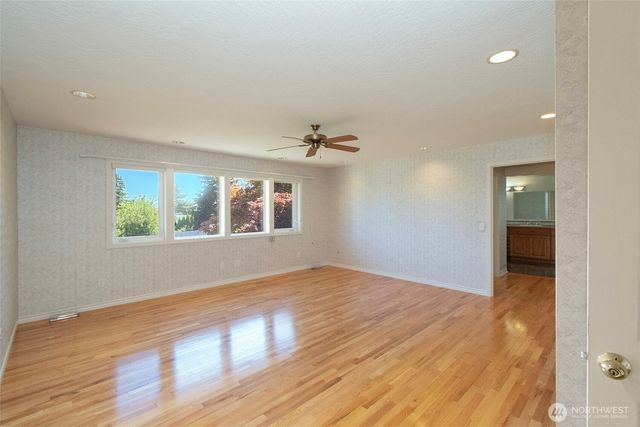 2015 W 7th Street, Port Angeles, WA 98363