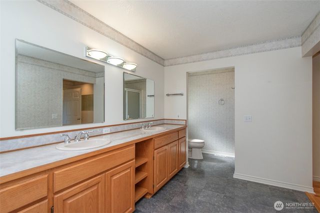 2015 W 7th Street, Port Angeles, WA 98363
