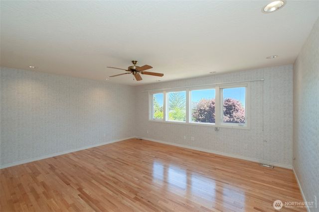 2015 W 7th Street, Port Angeles, WA 98363