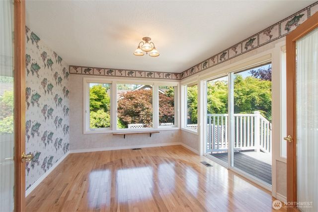 2015 W 7th Street, Port Angeles, WA 98363