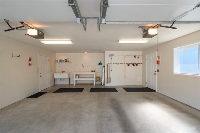 2015 W 7th Street, Port Angeles, WA 98363