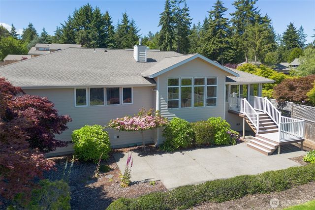 2015 W 7th Street, Port Angeles, WA 98363