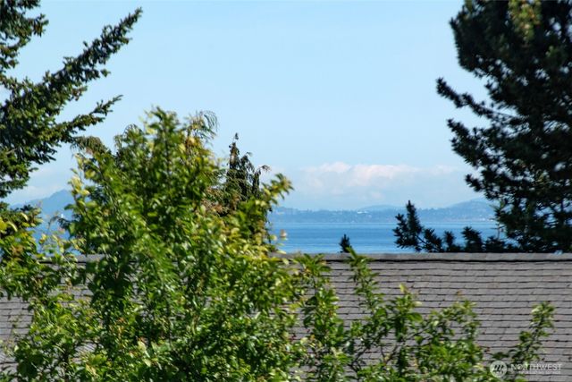 2015 W 7th Street, Port Angeles, WA 98363