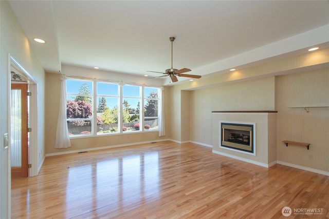 2015 W 7th Street, Port Angeles, WA 98363