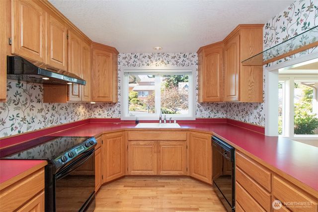 2015 W 7th Street, Port Angeles, WA 98363