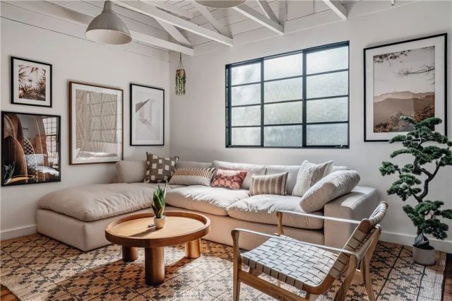 654 S Soto st, Los Angeles, CA 90023