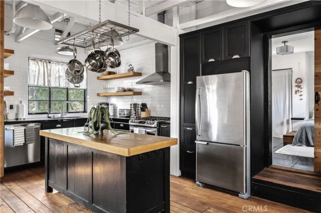 654 S Soto st, Los Angeles, CA 90023