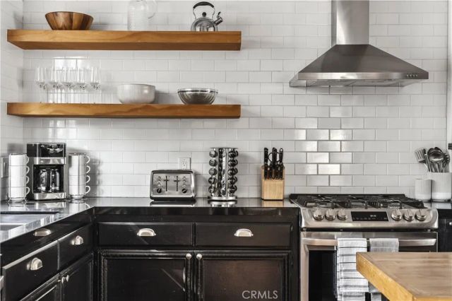 654 S Soto st, Los Angeles, CA 90023