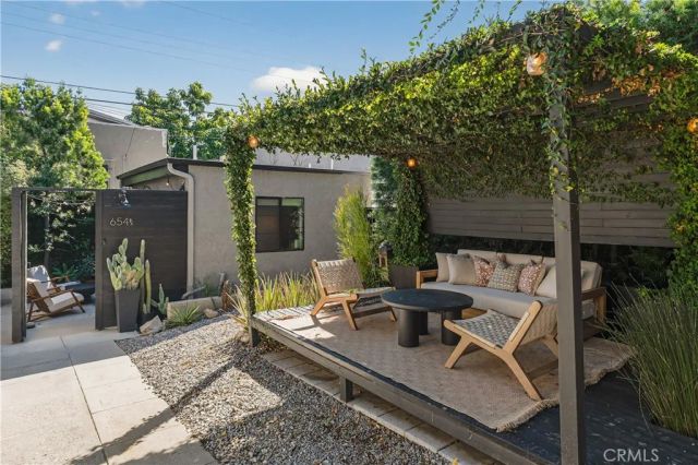 654 S Soto st, Los Angeles, CA 90023