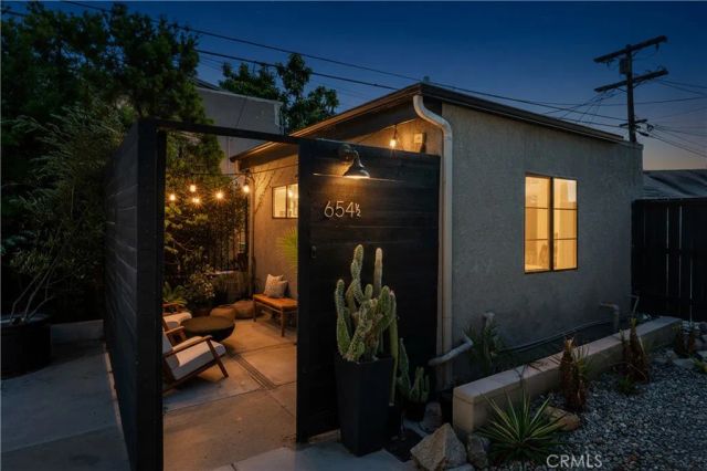 654 S Soto st, Los Angeles, CA 90023