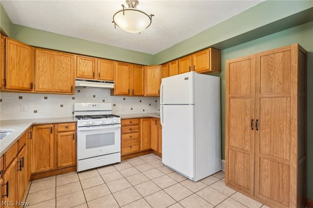 3123 Spencer Drive, Geneva, OH 44041