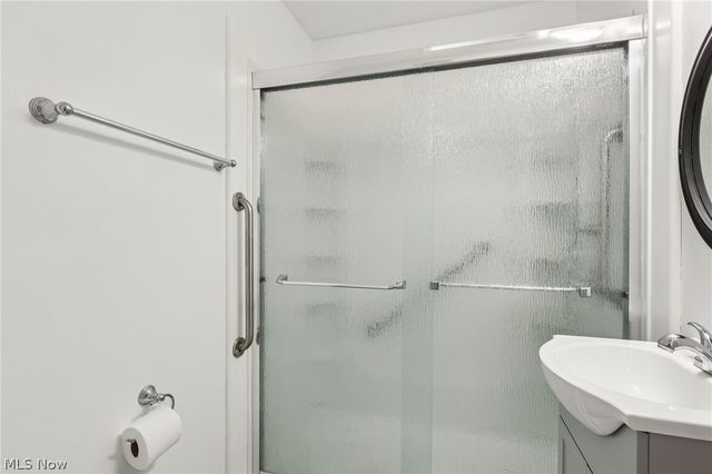 3123 Spencer Drive, Geneva, OH 44041