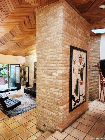 7 Gallery Court D, San Antonio, TX 78209