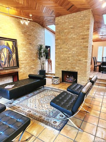 7 Gallery Court D, San Antonio, TX 78209