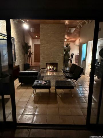 7 Gallery Court D, San Antonio, TX 78209