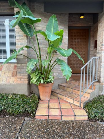 7 Gallery Court D, San Antonio, TX 78209