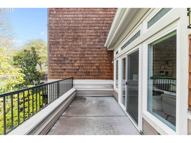 3043 Nw MONTARA Loop, Portland, OR 97229