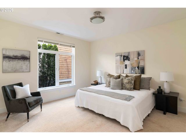 3043 Nw MONTARA Loop, Portland, OR 97229