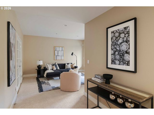 3043 Nw MONTARA Loop, Portland, OR 97229