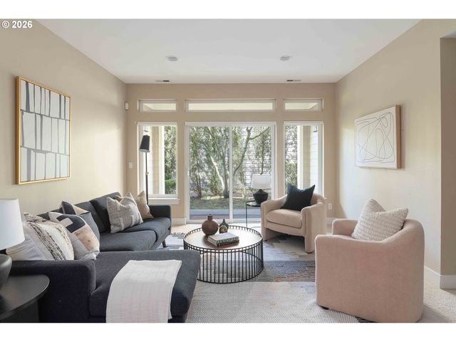 3043 Nw MONTARA Loop, Portland, OR 97229