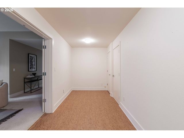 3043 Nw MONTARA Loop, Portland, OR 97229