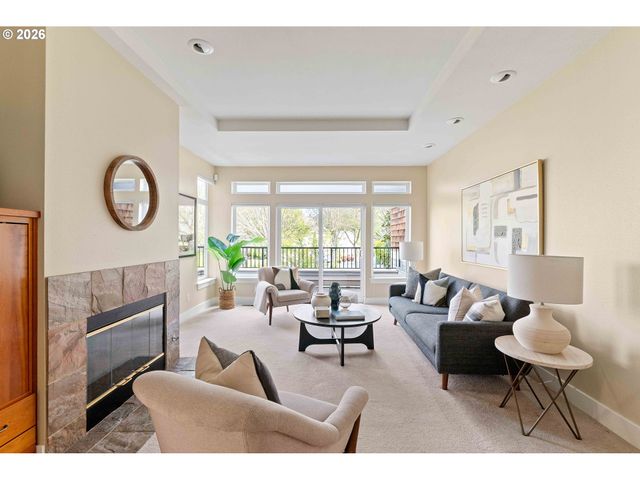 3043 Nw MONTARA Loop, Portland, OR 97229