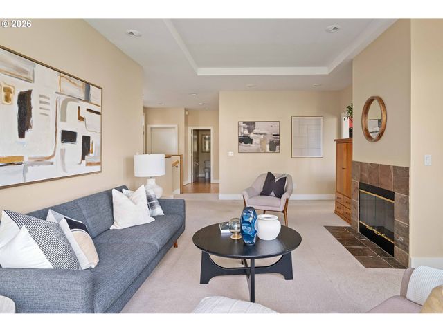 3043 Nw MONTARA Loop, Portland, OR 97229