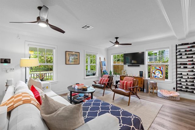521 33RD Street, West Palm Beach, FL 33407