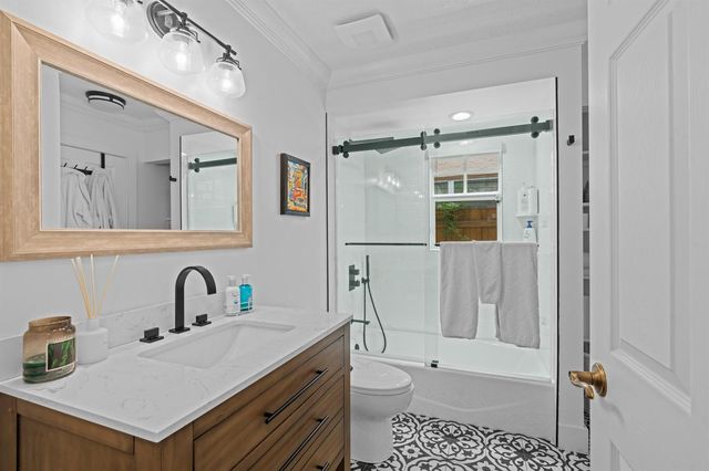 521 33RD Street, West Palm Beach, FL 33407
