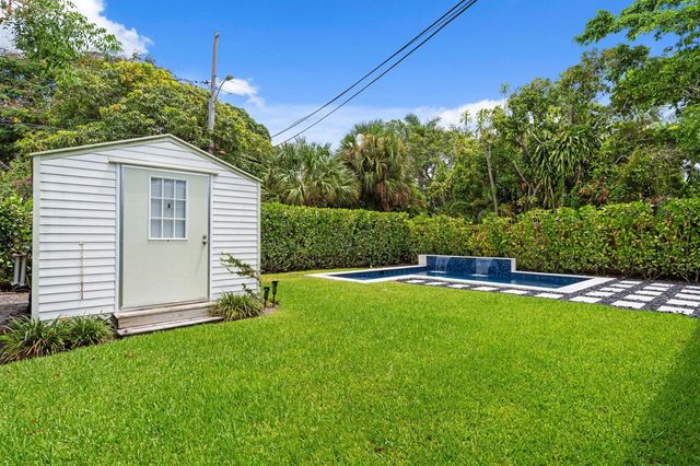 521 33RD Street, West Palm Beach, FL 33407